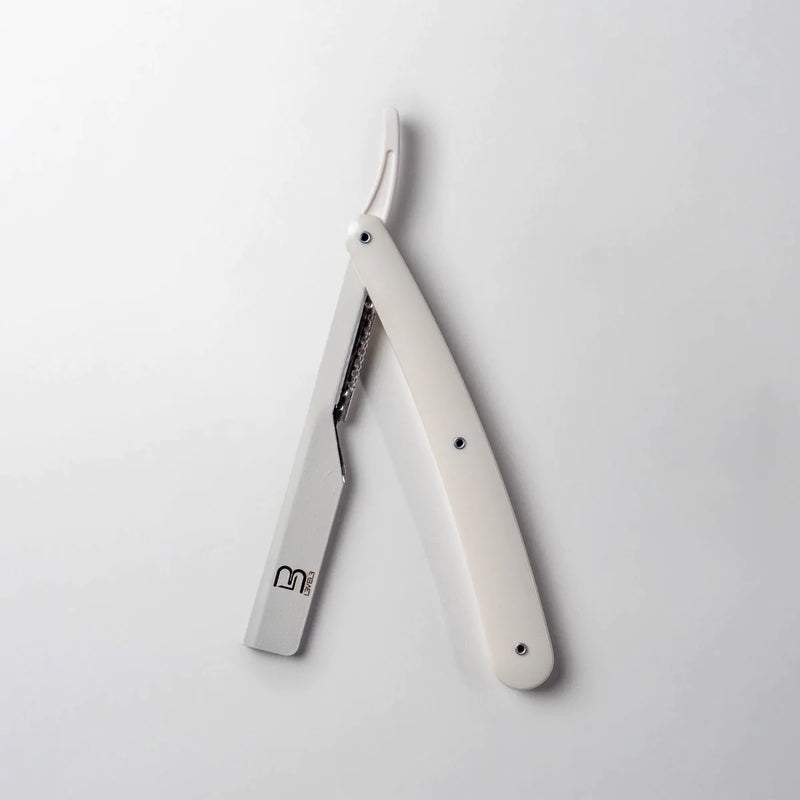 L3VEL3 Razor Holder