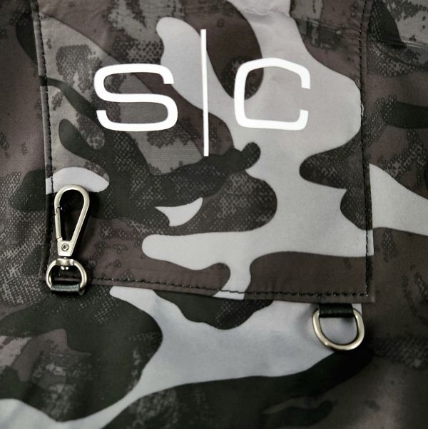 Style craft Salon Apron with Crossback Strap in Black Camo Design