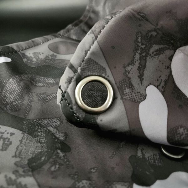 Style craft Salon Apron with Crossback Strap in Black Camo Design